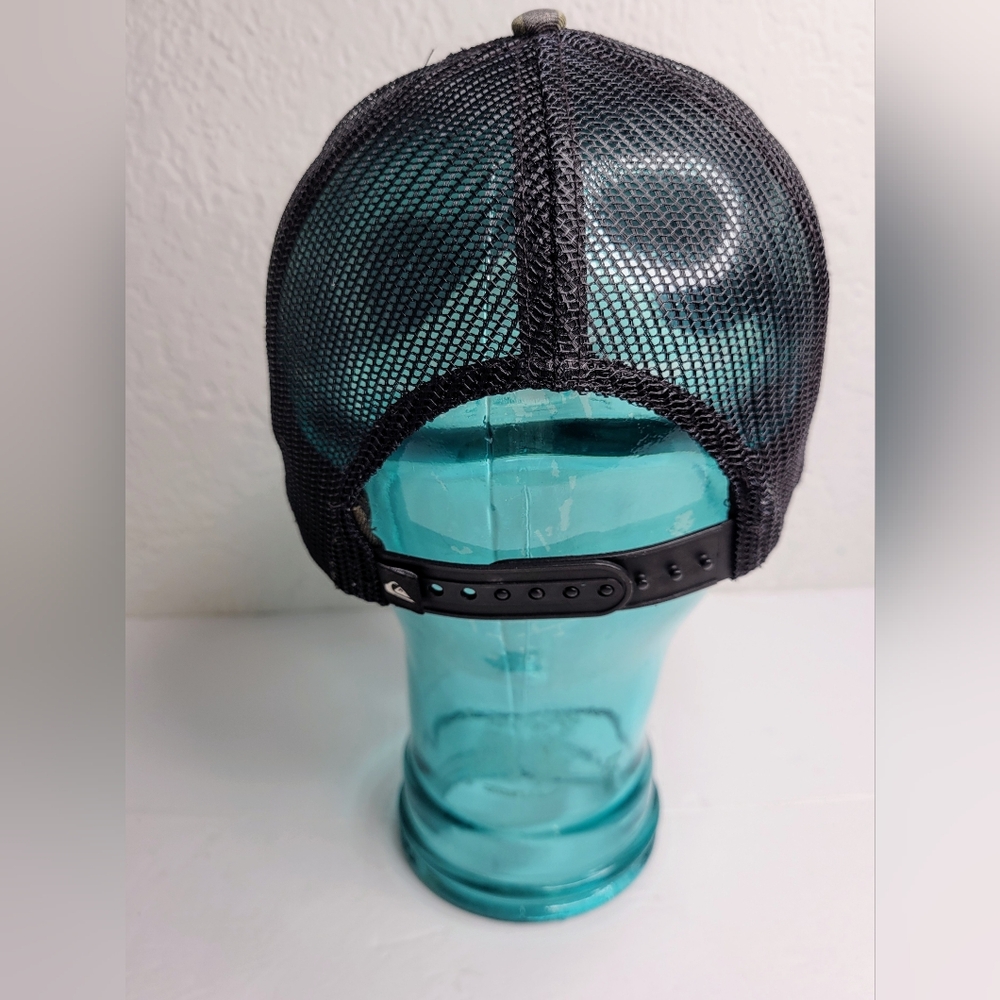 Quiksilver Men's Grounder Camo Trucker Hat, Black Mesh Back, Adjustable Snap - Picture 6 of 10